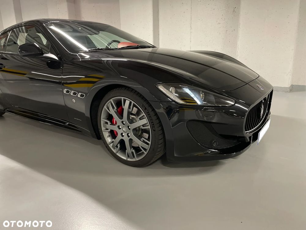 Maserati GranTurismo S Automat - 7
