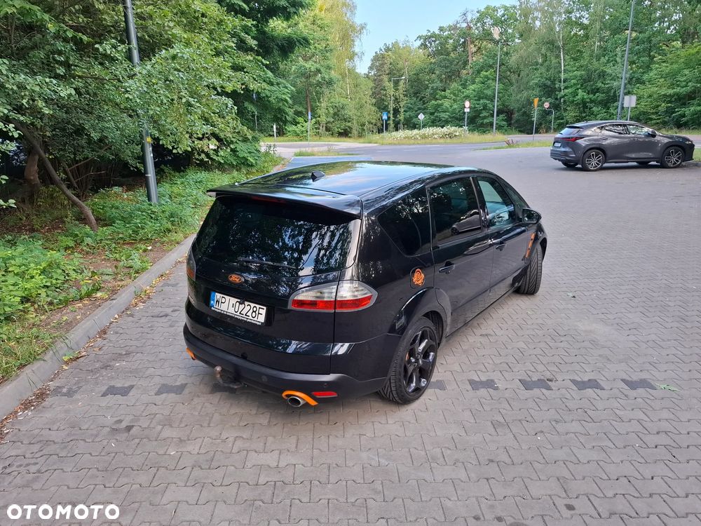 Ford S-Max - 19
