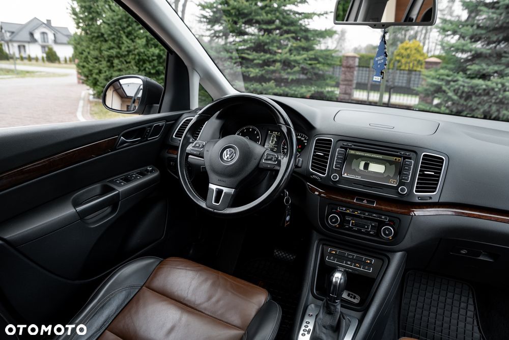 Volkswagen Sharan 2.0 TSI DSG Highline - 24
