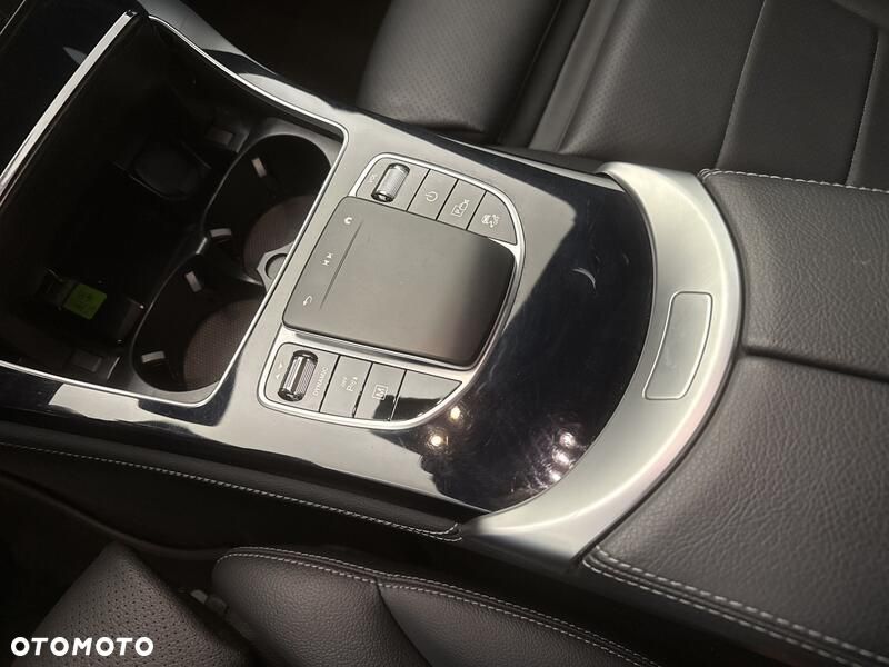 Mercedes-Benz GLC 300 e 4-Matic - 18