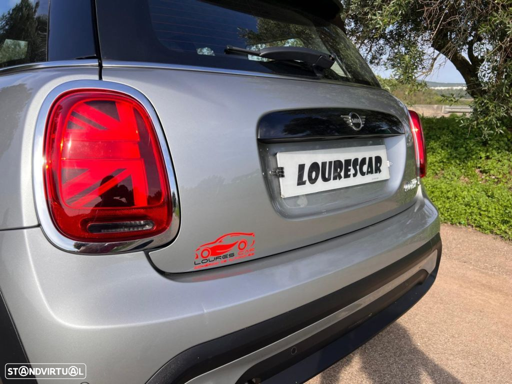 MINI 3 Portas Cooper Essential - 32