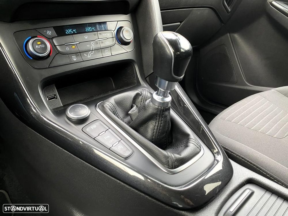 Ford Focus 1.5 TDCi Titanium - 22