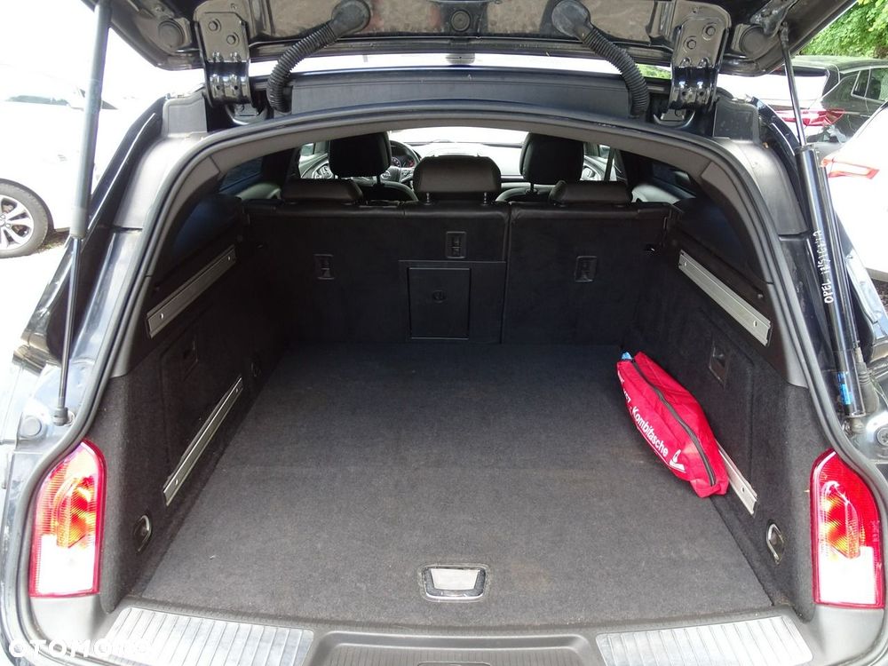 Opel Insignia - 17