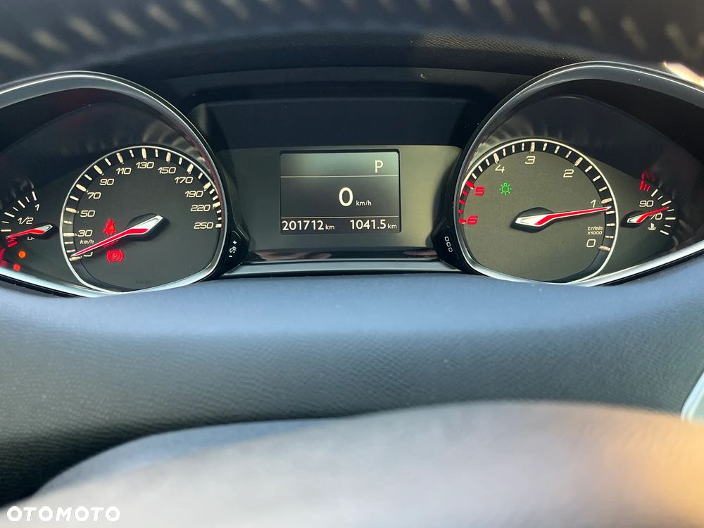 Peugeot 308 BlueHDi FAP 120 EAT6 Stop & Start Active - 8