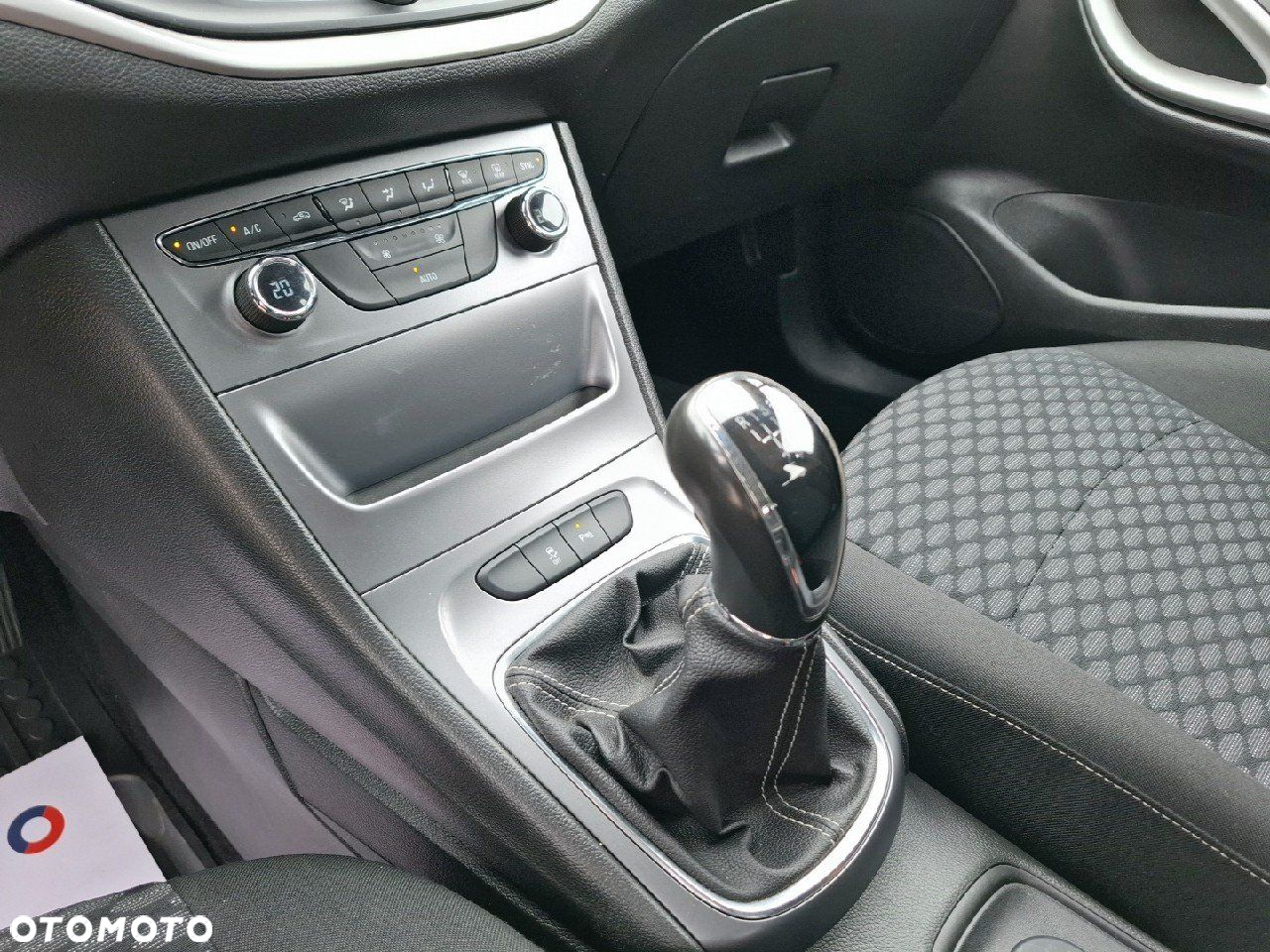 Opel Astra - 14