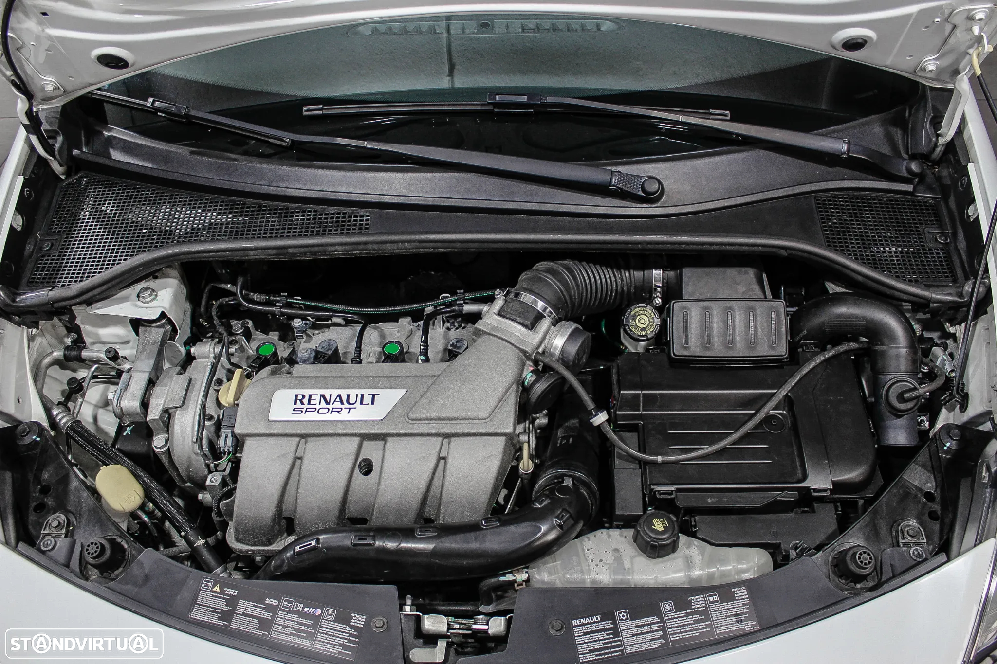 Renault Clio 2.0 16V RS - 23