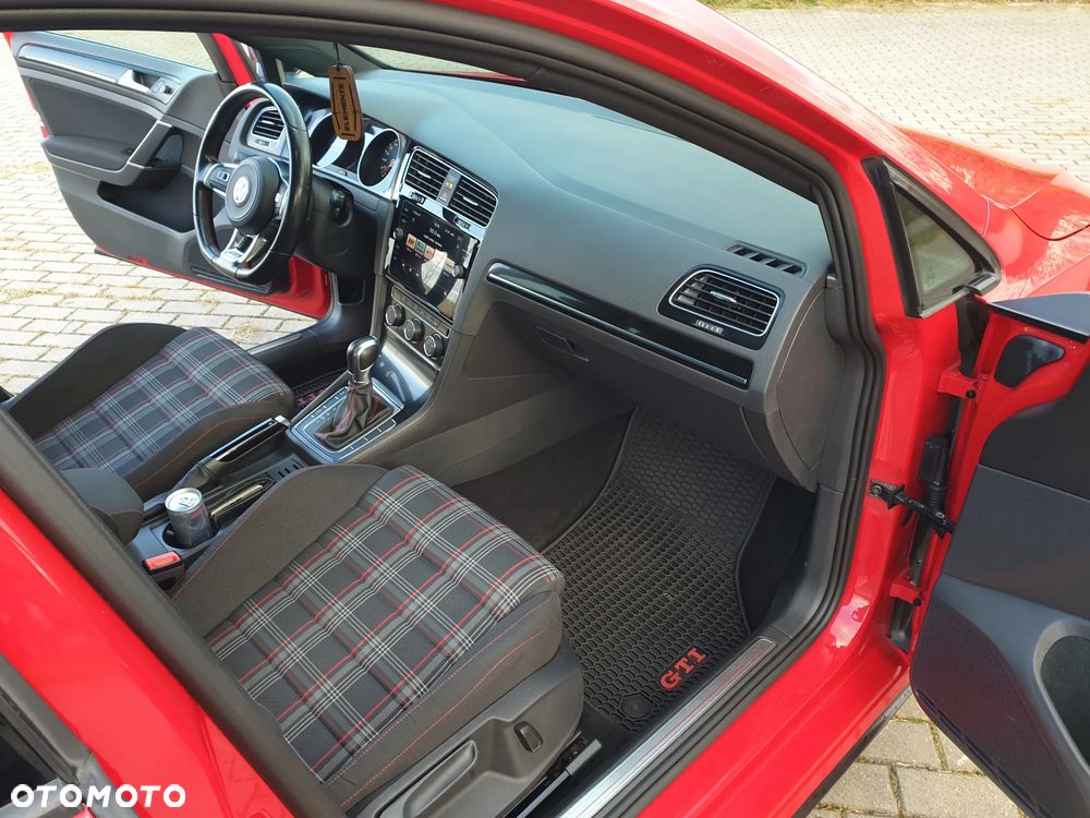 Volkswagen Golf 2.0 TSI BMT GTI DSG - 12