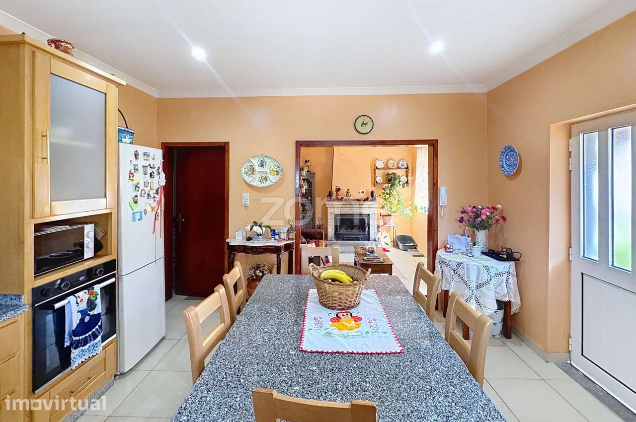 Moradia T3 isolada com jardim - Grande imagem: 2/30