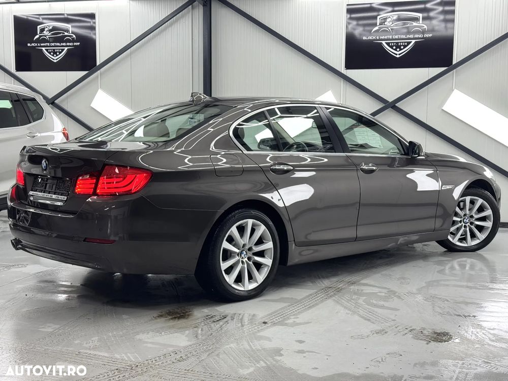 BMW Seria 5 520d Aut. - 14