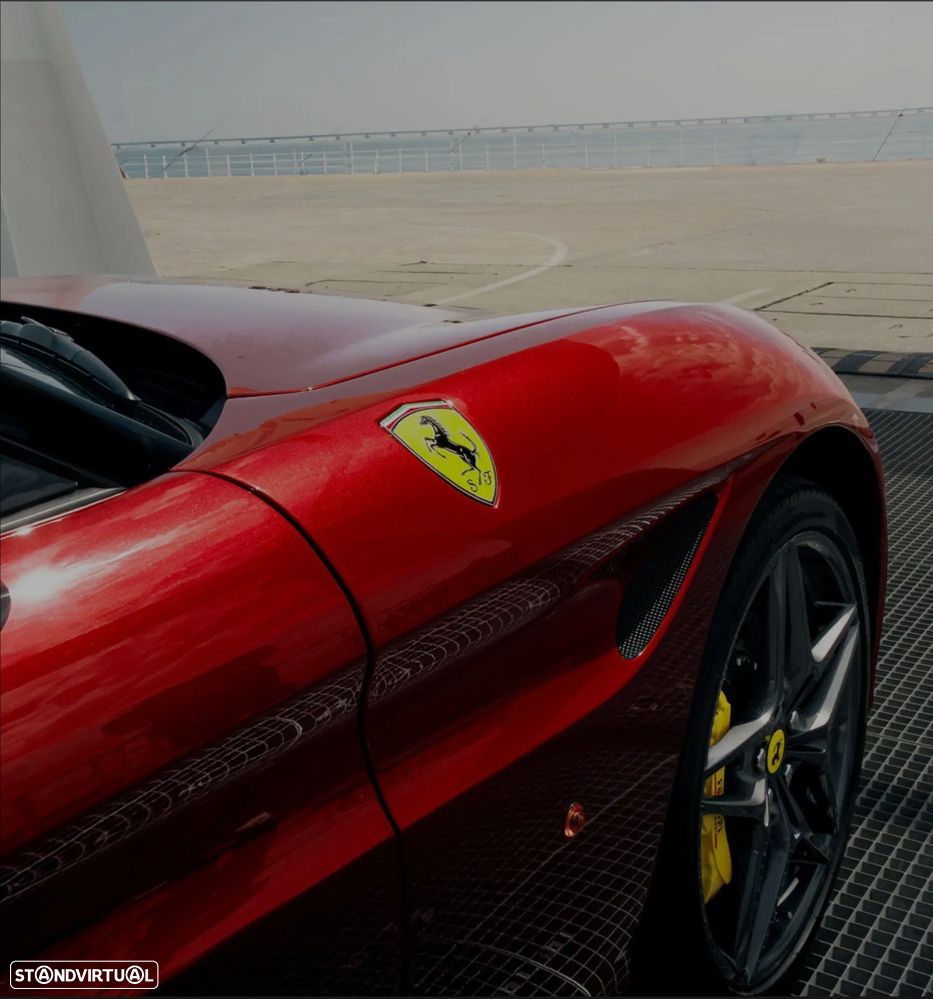 Ferrari California T - 17