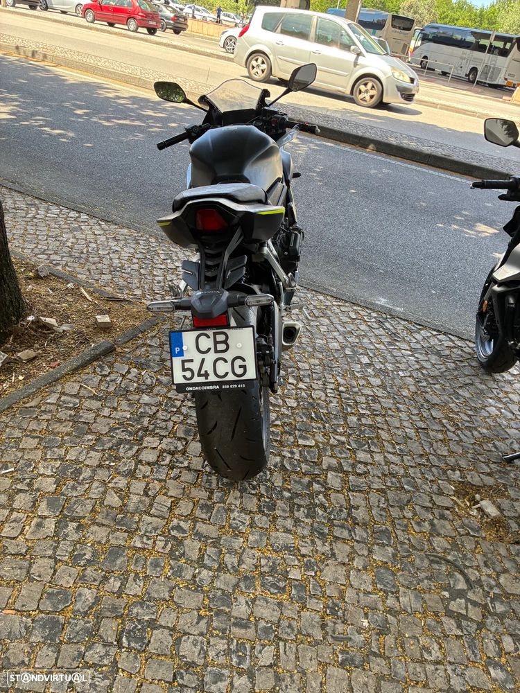 Honda CBR 650 R - 4