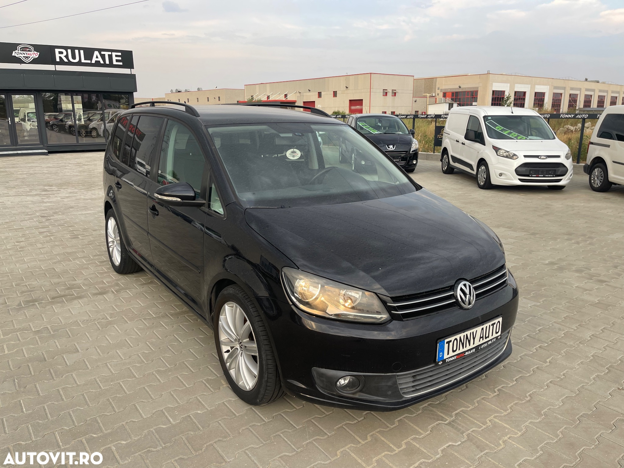Volkswagen Touran 1.6 TDI DPF BlueMotion Technology Comfortline - 3