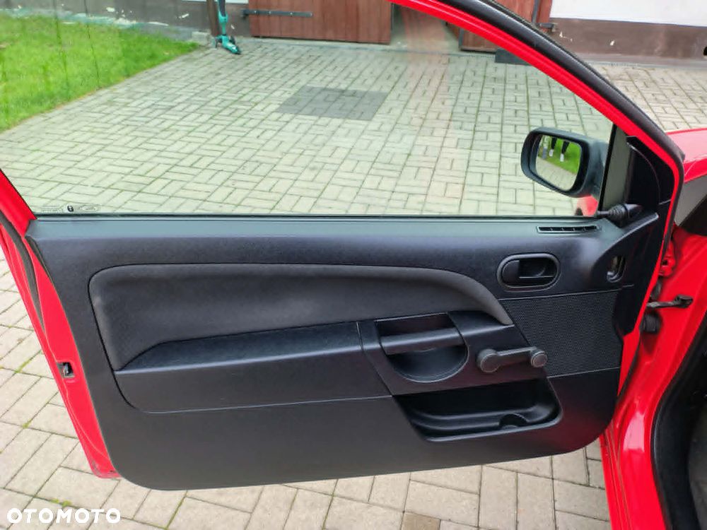 Ford Fiesta - 18