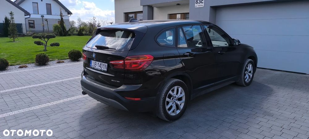 BMW X1 sDrive18i - 3