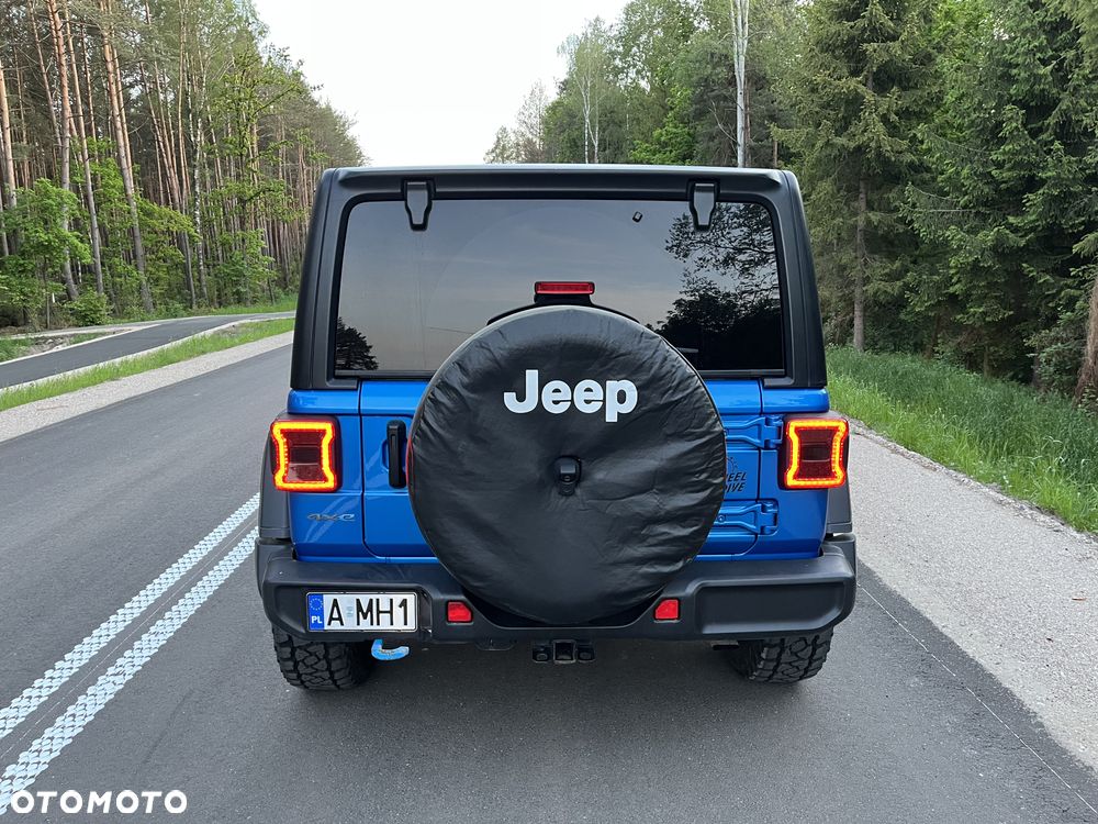 Jeep Wrangler - 10