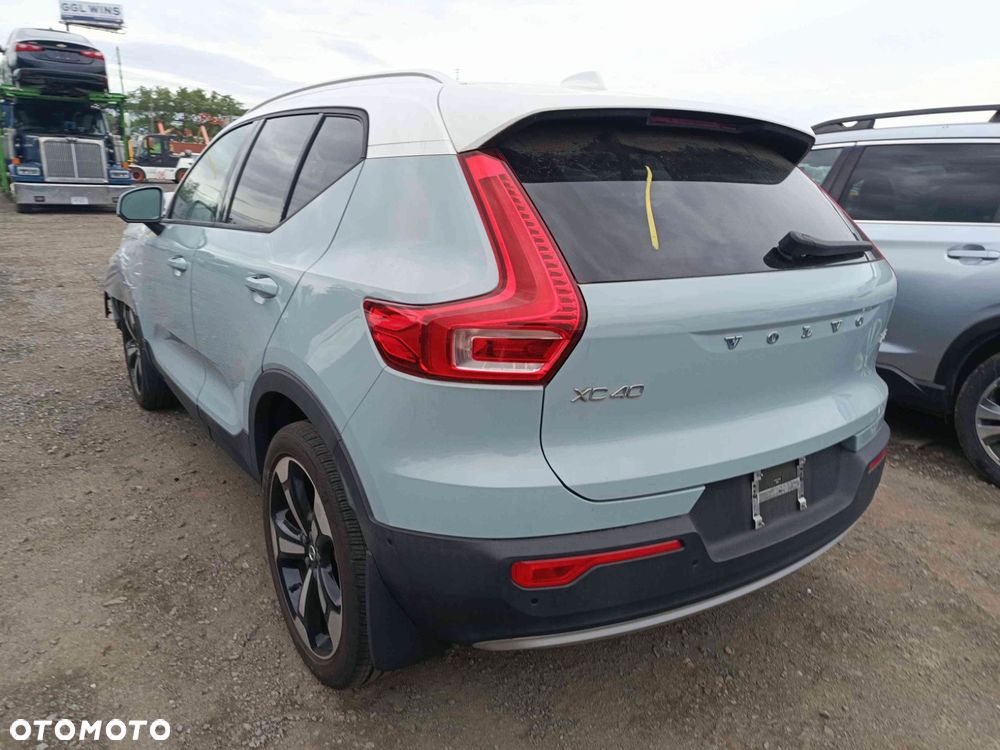 Volvo XC 40 T5 AWD Geartronic Momentum - 1