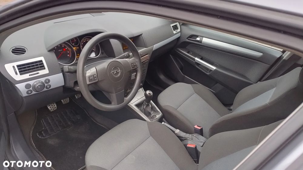 Opel Astra 1.6 - 16