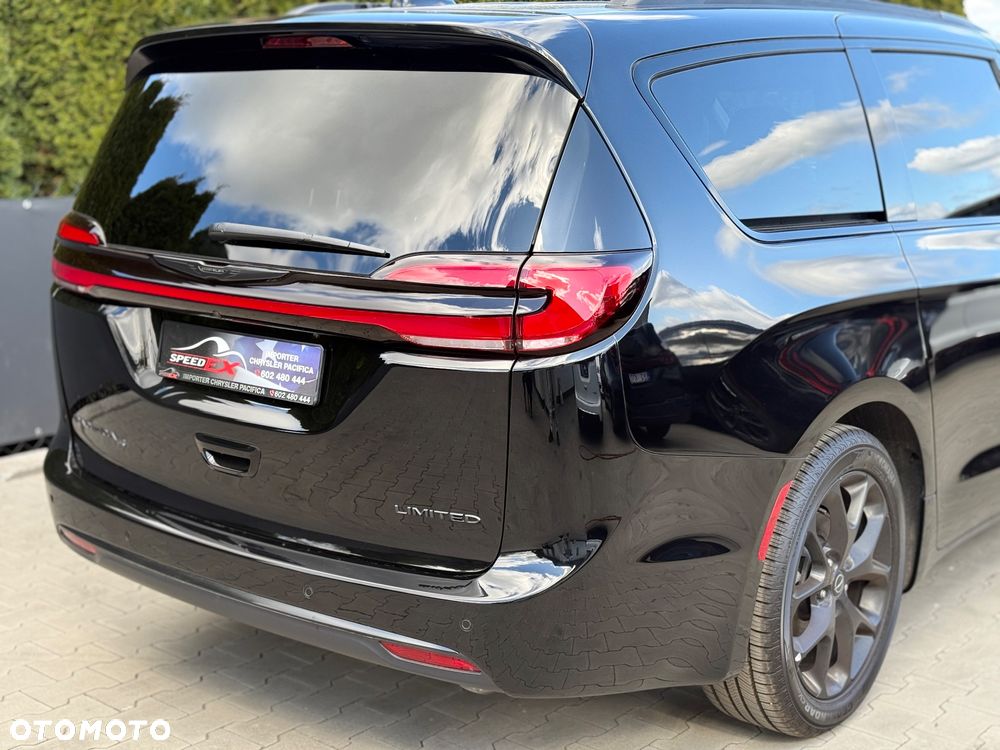 Chrysler Pacifica - 6