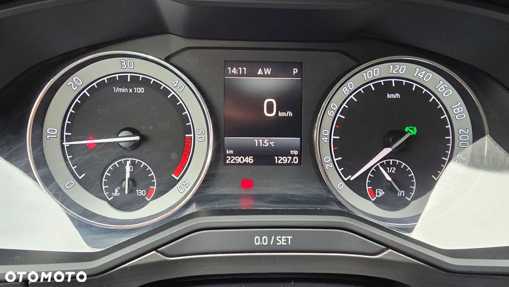 Skoda Superb 2.0 TDI SCR Style DSG - 16