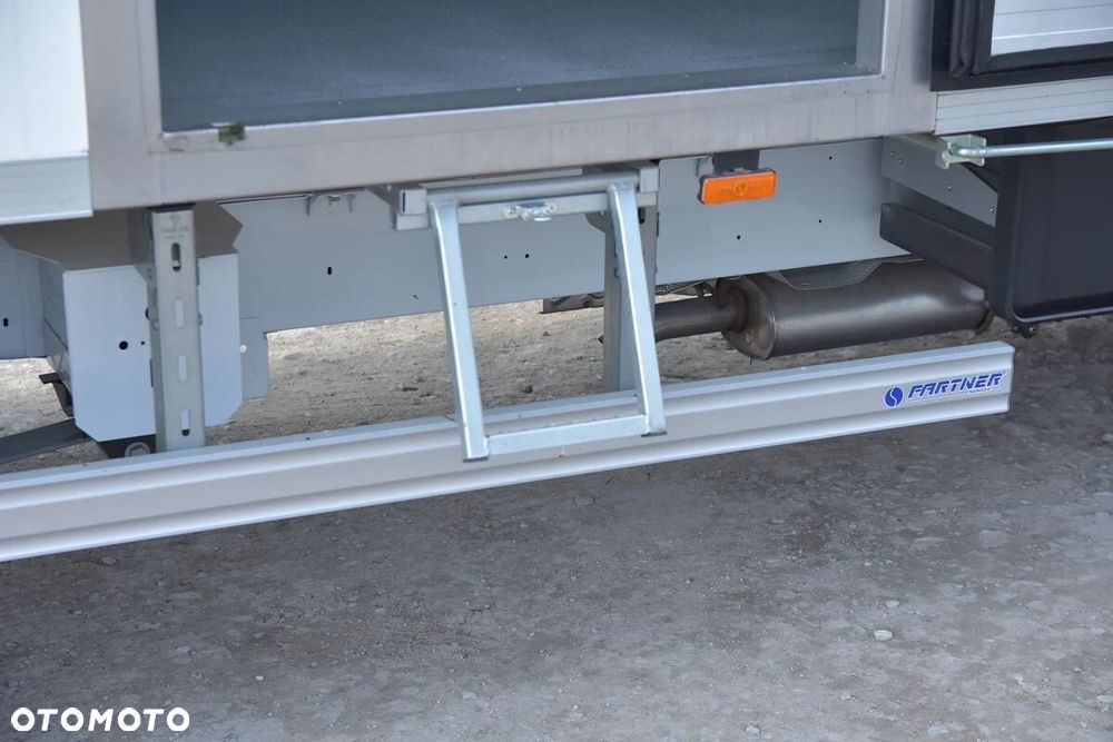 Renault Master Kontener 8EP 2.0 170KM Izoterma Chłodnia - 17