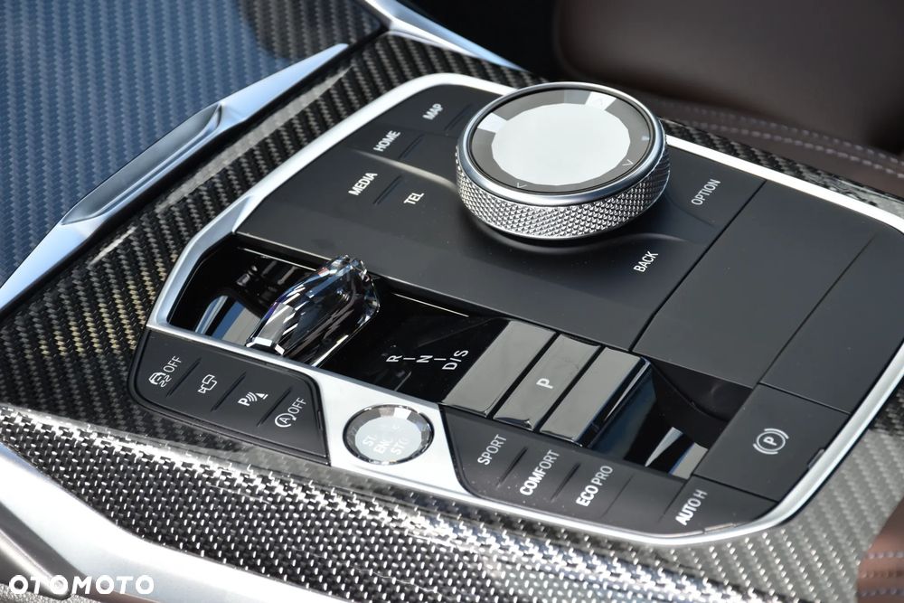 BMW Seria 3 330i xDrive M Sport - 20