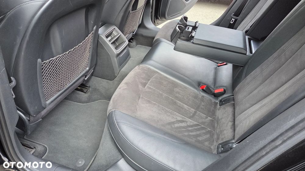 Audi A4 Avant 2.0 TDI S tronic - 14