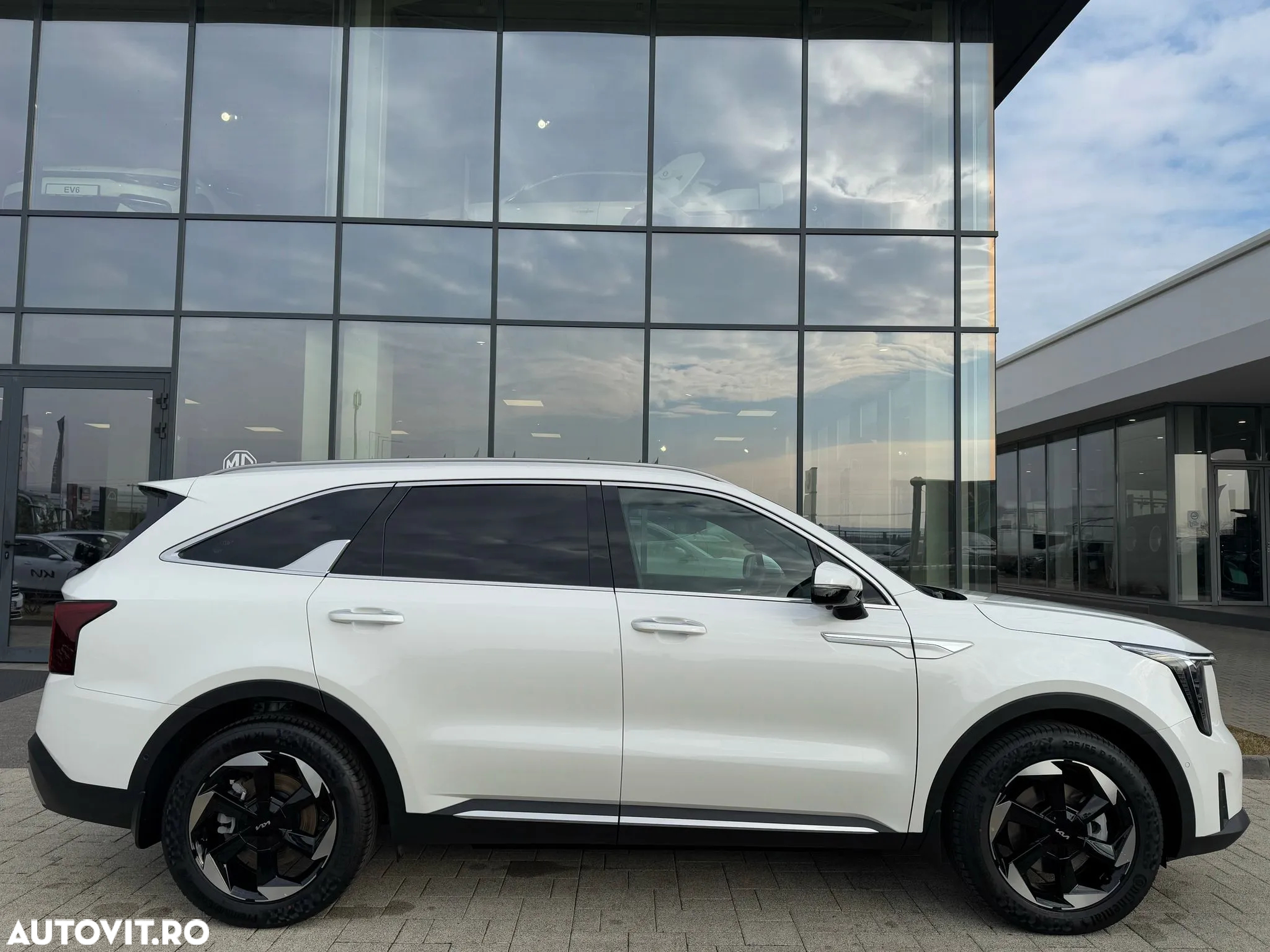 Kia Sorento 1.6 T-GDI HEV 6AT 4x4 7P Premium+ - 5