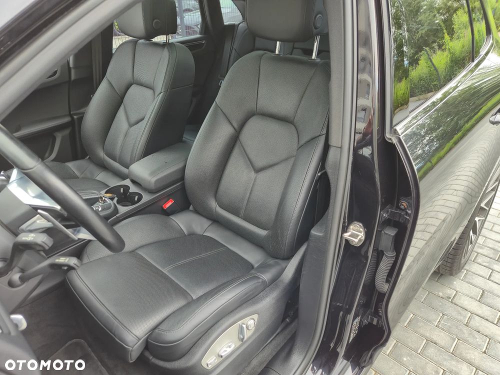 Porsche Macan S - 15