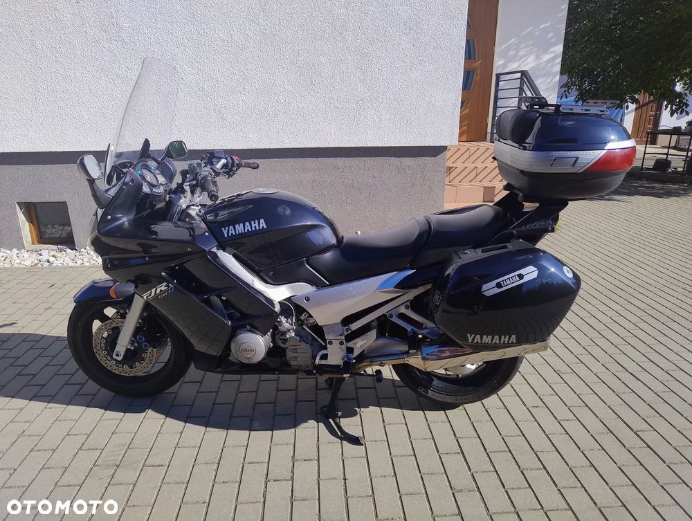 Yamaha FJR - 8