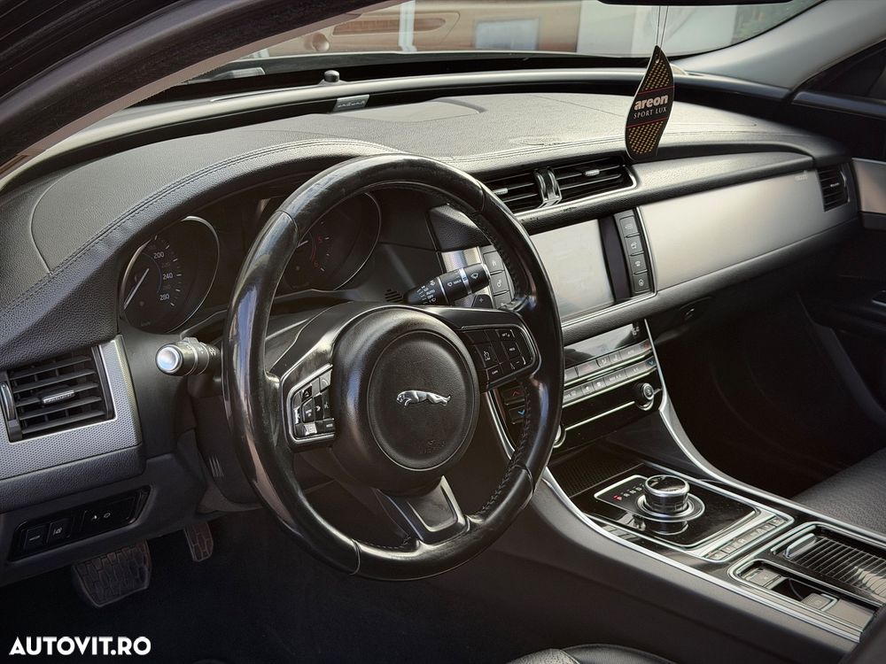 Jaguar XF 20d Aut. R-Sport Ingenium Edition - 15