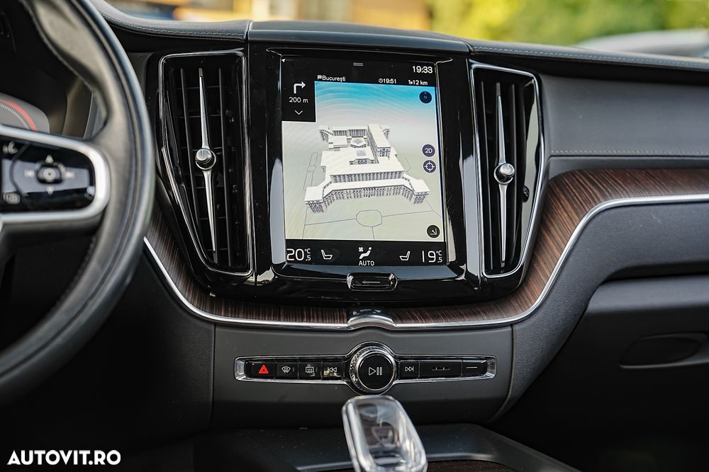 Volvo XC 60 Recharge T6 Twin Engine eAWD Inscription Expression - 34