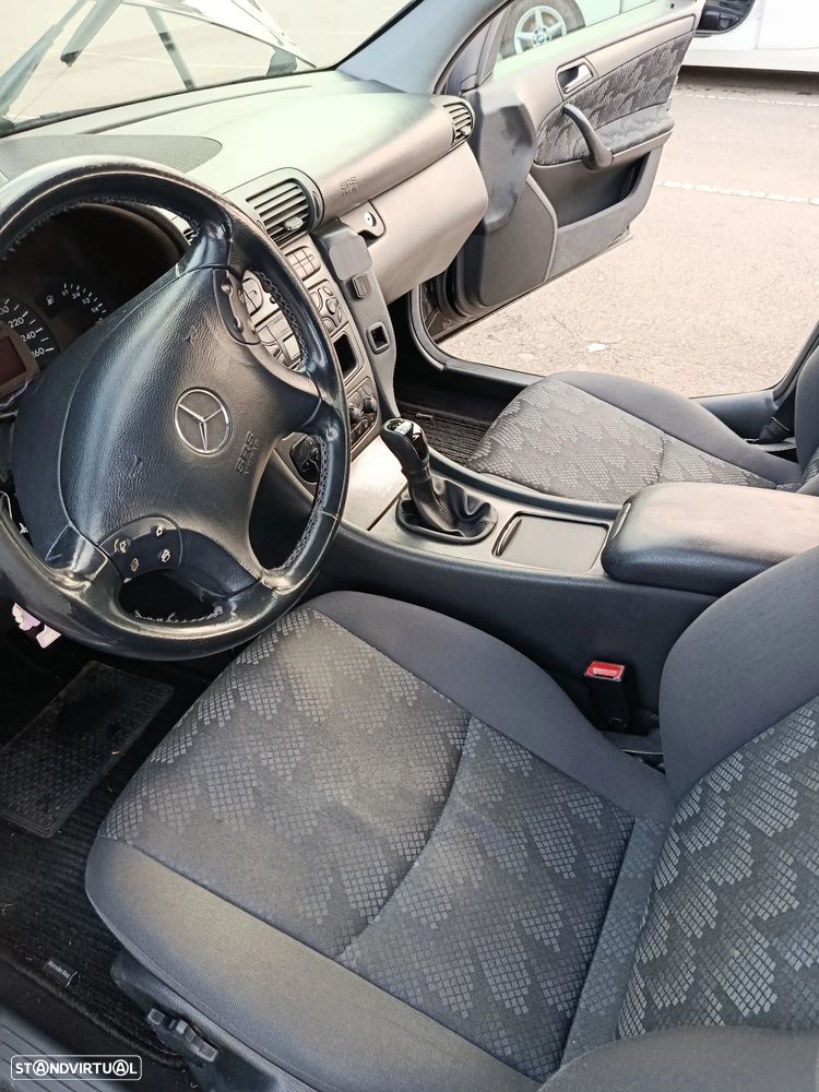 Mercedes-Benz C 220 CDi Avantgarde - 14