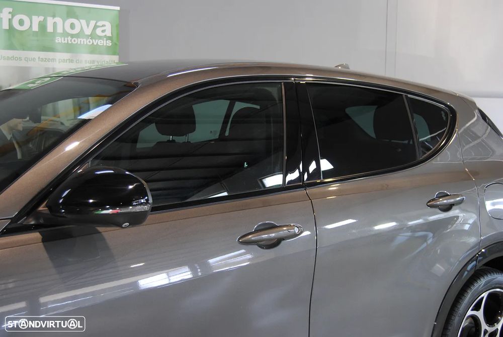 Alfa Romeo Tonale 1.3 Plug-In Hybrid Veloce e-AWD - 12