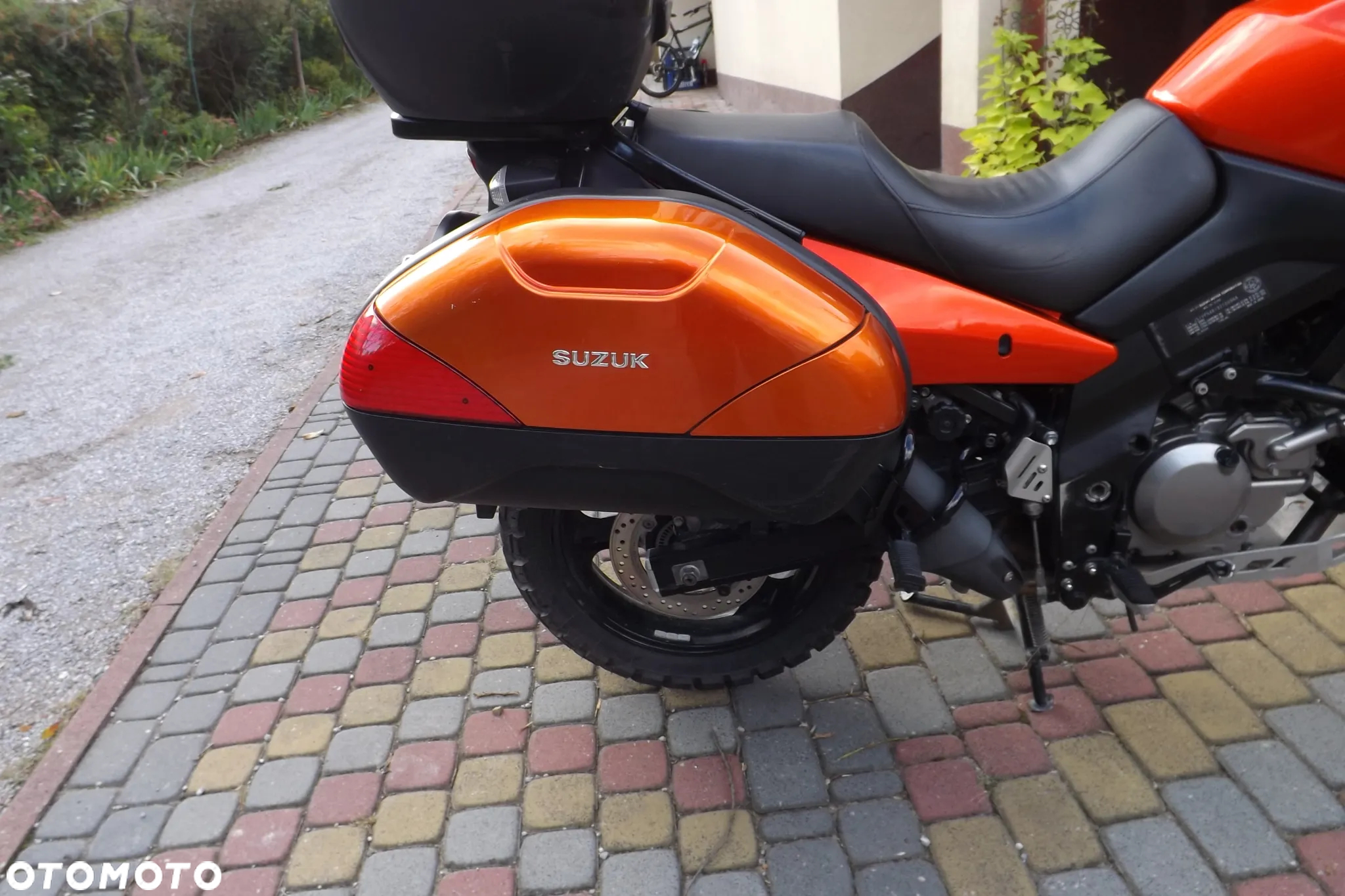 Suzuki DL - 21