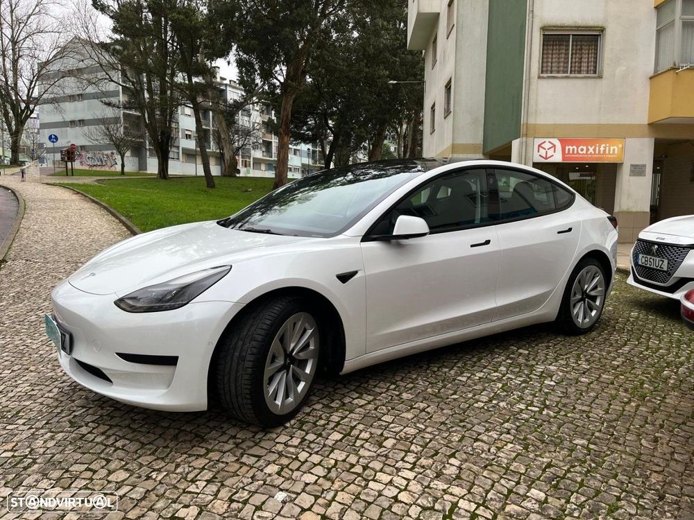 Tesla Model 3 Standard Range Plus RWD - 4