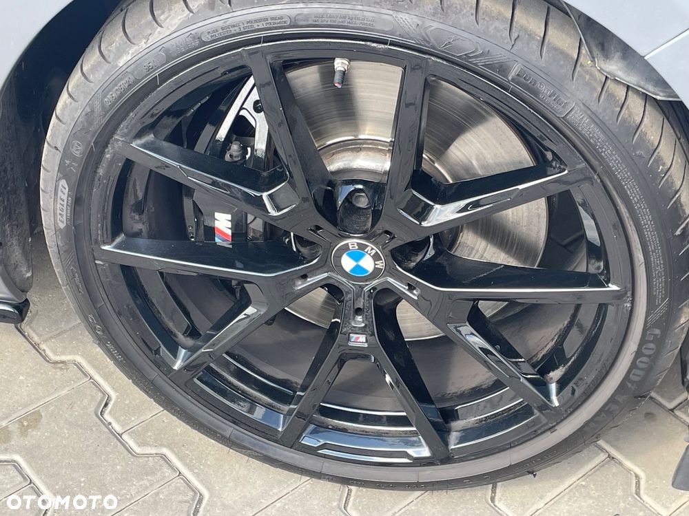 BMW Seria 8 840i - 13