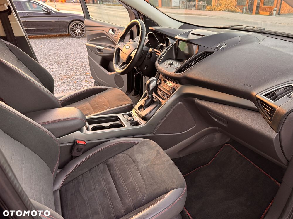 Ford Kuga 1.5 EcoBoost AWD ST-Line ASS - 17