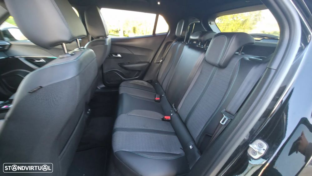 Peugeot e-2008 Allure Pack - 10