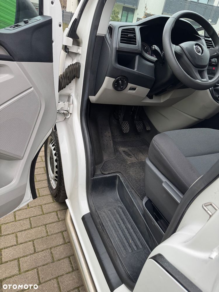 Volkswagen Transporter - 20