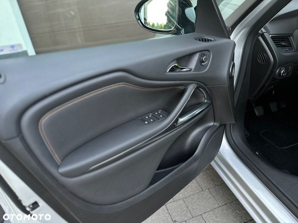 Opel Zafira 1.4 T Elite - 16