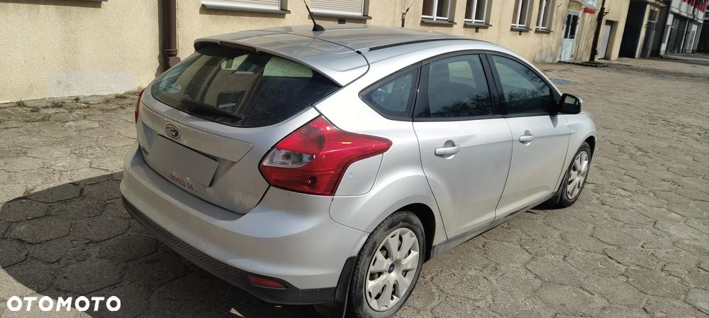 Ford Focus 1.6 Trend - 5
