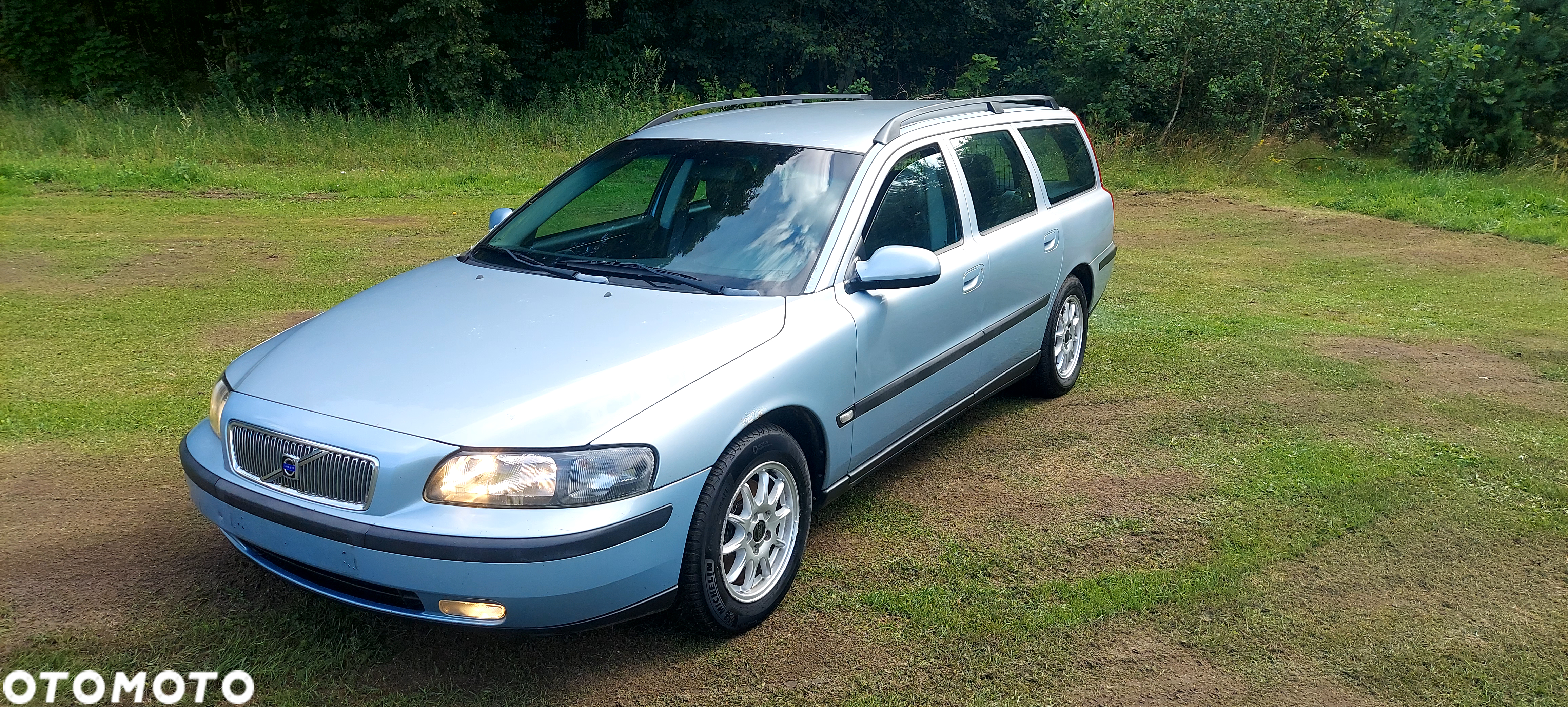 Volvo V70 2.5TDI - 24