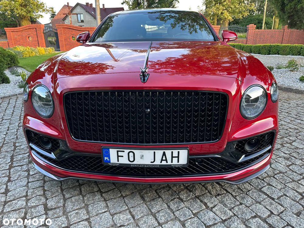 Bentley Flying Spur V8 - 12