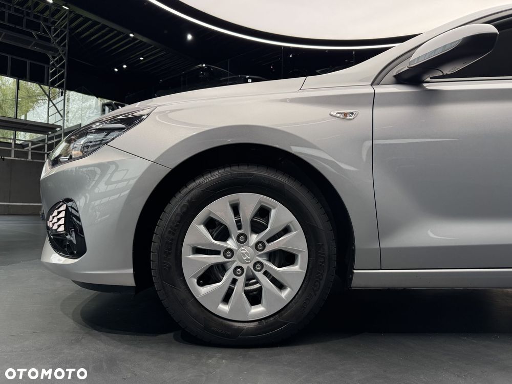 Hyundai i30 1.5 DPI Classic + - 20