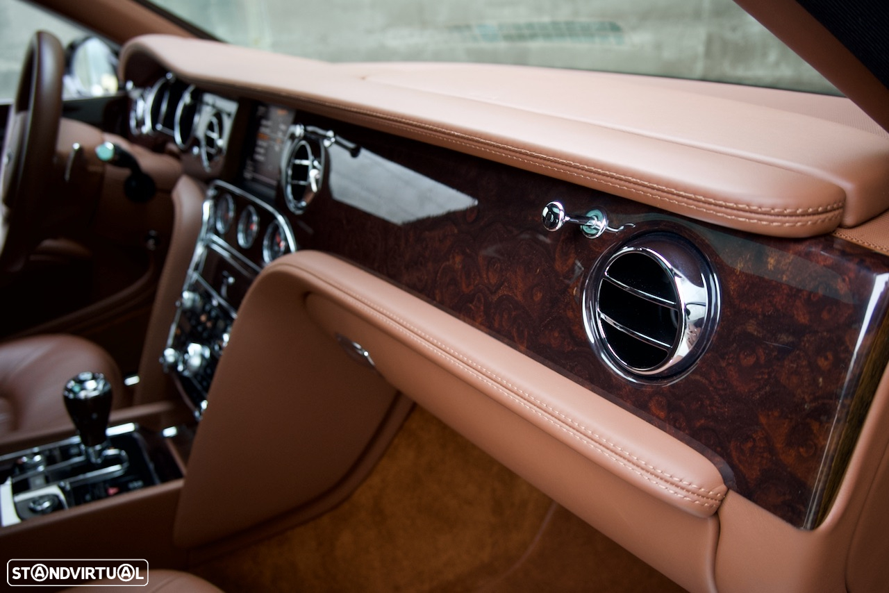 Bentley Mulsanne Extended Wheel Base - 36