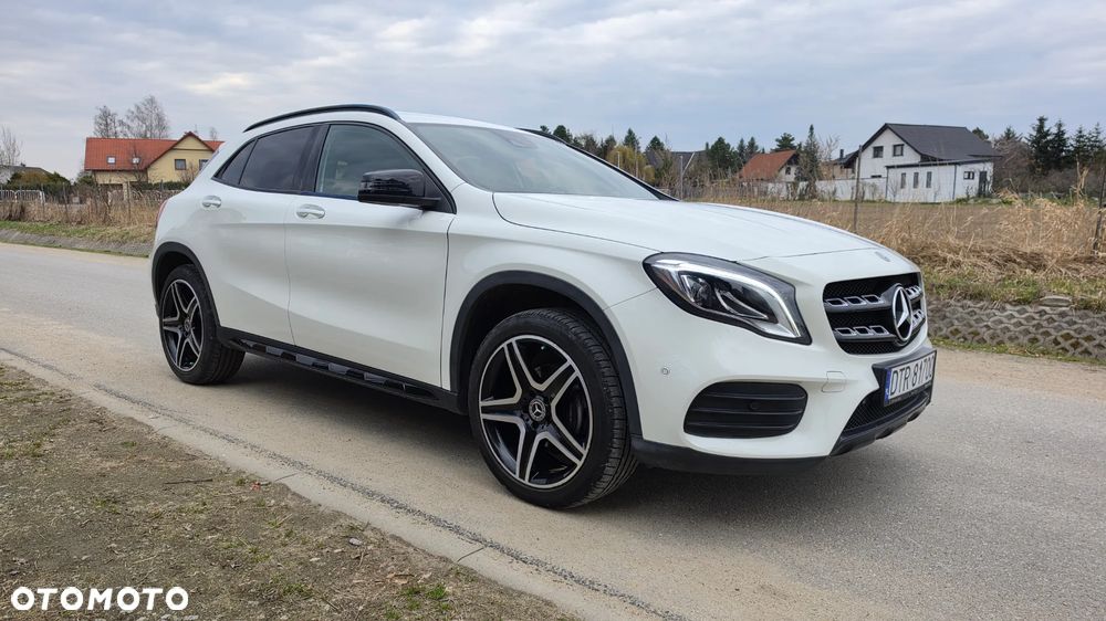 Mercedes-Benz GLA 200 7G-DCT AMG Line - 6