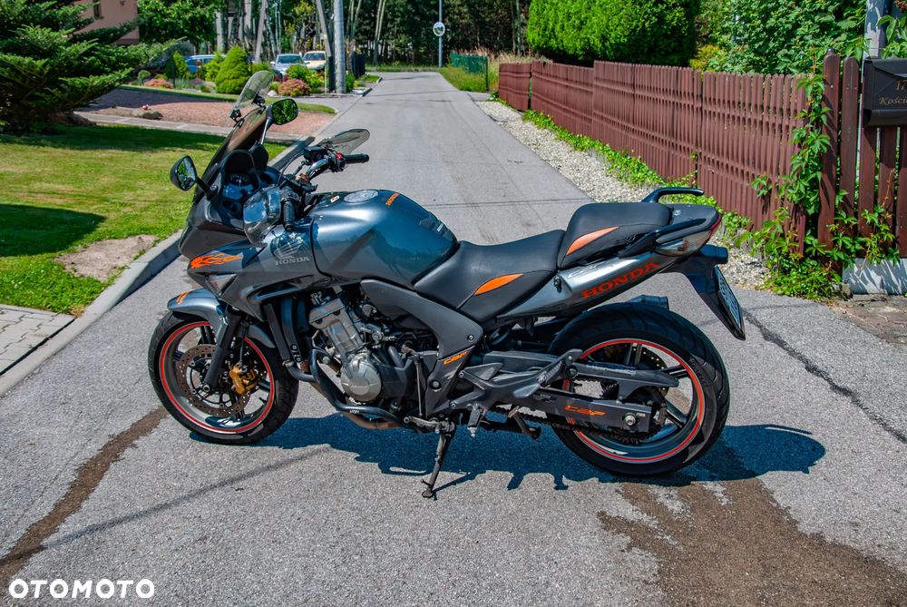 Honda CBF - 4