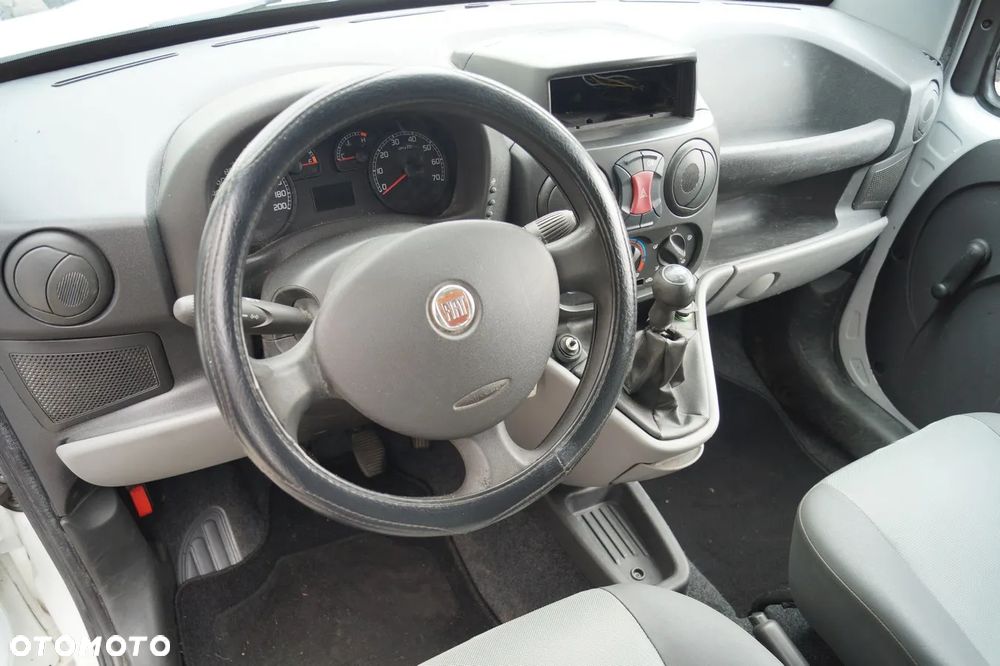 Fiat Doblo - 17
