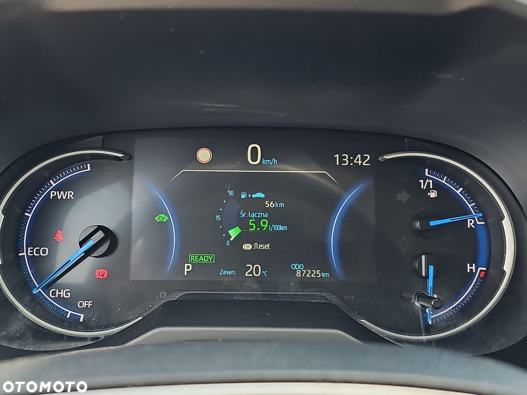 Toyota RAV4 - 13