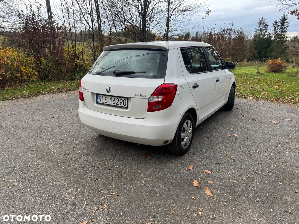 Skoda Fabia 1.4 16V Elegance Plus - 5
